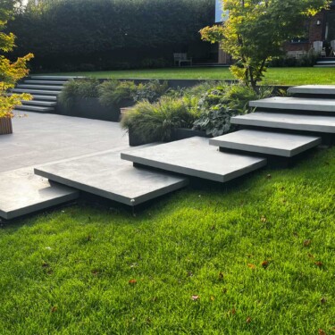 Floating Concrete Garden Steps  – Oxted
